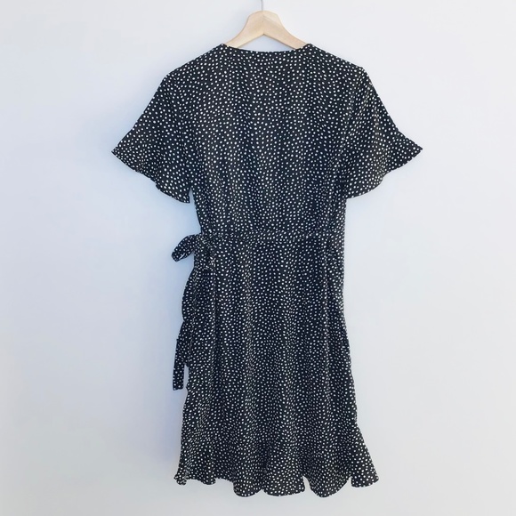 VERO MODA size M short sleeved mini wrap dress, black with white dots - Picture 6 of 11
